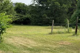 85 Pergola Ave, Monroe Township, NJ 08831 - Photo 2