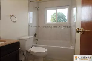 39 Stony Rd, Edison, NJ 08817 - Photo 12