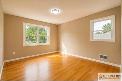 31 Shearn Drive, Middlesex, NJ 08846 - Photo 18