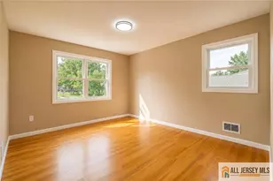 31 Shearn Dr, Middlesex, NJ 08846 - Photo 18