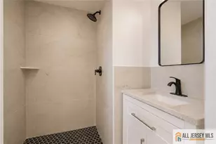 31 Shearn Dr, Middlesex, NJ 08846 - Photo 24