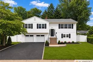 31 Shearn Dr, Middlesex, NJ 08846 - Photo 1