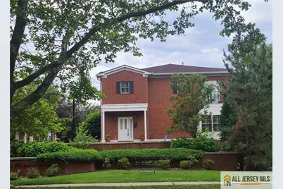 199 Amboy Avenue #199D, Metuchen, NJ 08840 - Photo 2