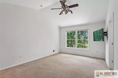 40 Lakeview Drive, Helmetta, NJ 08828 - Photo 14