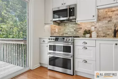 40 Lakeview Drive, Helmetta, NJ 08828 - Photo 8