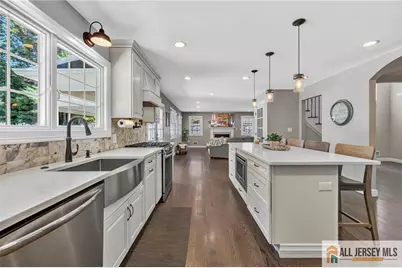 43 Pennington Avenue, Colonia, NJ 07067 - Photo 14