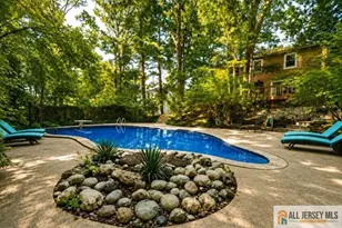 11 Buffalo Run, East Brunswick Township, NJ 08816 - Photo 2