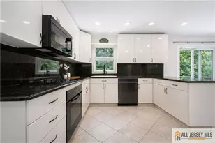 11 Buffalo Run, East Brunswick Township, NJ 08816 - Photo 14