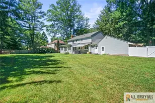16 Phyllis Pl, Milltown, NJ 08850 - Photo 36