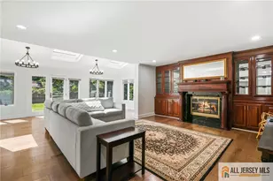 16 Phyllis Pl, Milltown, NJ 08850 - Photo 8