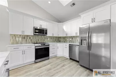 13 Canterbury Drive #13E, Monroe Township, NJ 08831 - Photo 6