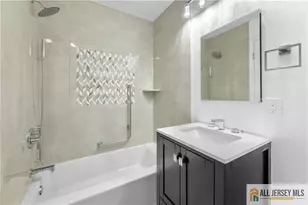 13 Canterbury Dr, Monroe Township, NJ 08831 - Photo 20