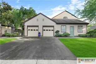 13 Canterbury Dr, Monroe Township, NJ 08831 - Photo 28