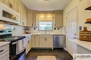 10 Norwood Ave, Monroe Township, NJ 08831 - Photo 14