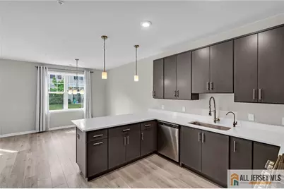 707 Greenland Square #707, Highland Park, NJ 08904 - Photo 10