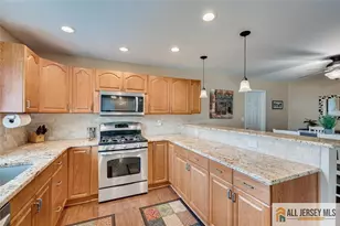 39 Kendall Rd, South Brunswick Township, NJ 08824 - Photo 12