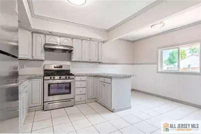 16 W Susan Street, Hazlet Township, NJ 07730 - Photo 12