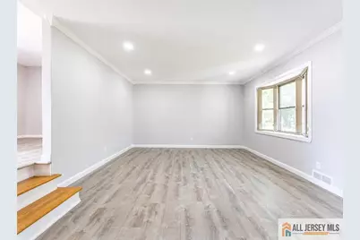 16 W Susan Street, Hazlet Township, NJ 07730 - Photo 6