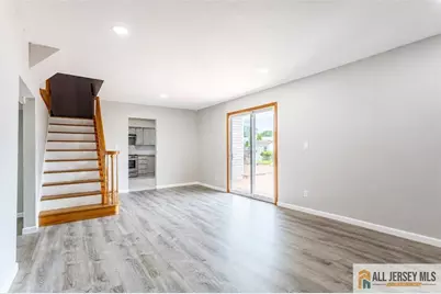 16 W Susan Street, Hazlet Township, NJ 07730 - Photo 10