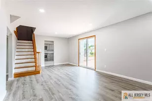 16 W Susan St, Hazlet Township, NJ 07730 - Photo 10