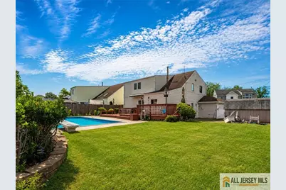 16 W Susan Street, Hazlet Township, NJ 07730 - Photo 38