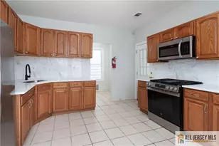 264 Seaman St, New Brunswick, NJ 08901 - Photo 12