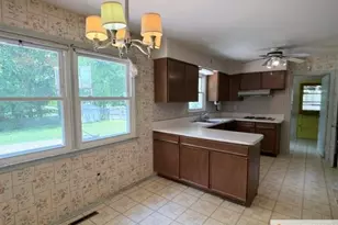 13 Greenwich Rd, Edison, NJ 08820 - Photo 8