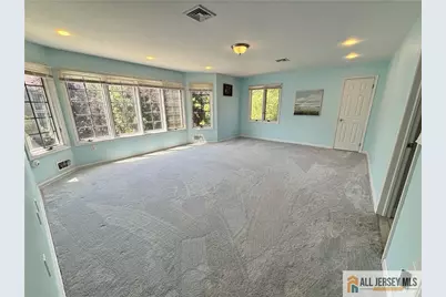 126 Mary Alice Court, Union Township, NJ 07083 - Photo 10