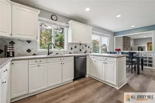 98 King St, Edison, NJ 08820 - Photo 16