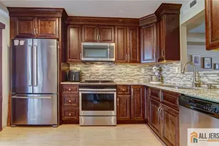 631 Madison Dr, Monroe Township, NJ 08831 - Photo 8