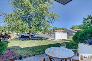 631 Madison Dr, Monroe Township, NJ 08831 - Photo 12