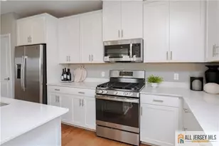 174 Leona Stewart Ln, Pennington, NJ 08534 - Photo 10