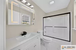 19 Harris St, Carteret, NJ 07008 - Photo 8