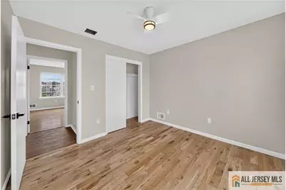 19 Harris Street, Carteret, NJ 07008 - Photo 14