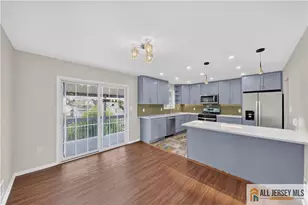 19 Harris St, Carteret, NJ 07008 - Photo 4