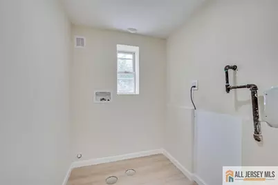 42 Hyde Avenue, Iselin, NJ 08830 - Photo 18