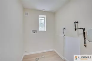 42 Hyde Ave, Iselin, NJ 08830 - Photo 18