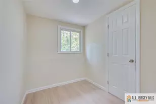 42 Hyde Ave, Iselin, NJ 08830 - Photo 20