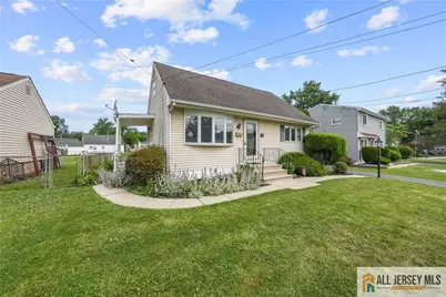 16 Tappan Avenue, Trenton, NJ 08690 - Photo 2