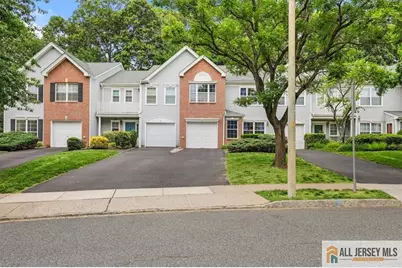 10 Pennsbury Way, East Brunswick Township, NJ 08816 - Photo 2