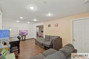 26 Hamilton Ave, Edison, NJ 08820 - Photo 14
