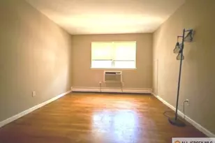 289 Main St, Spotswood, NJ 08884 - Photo 10