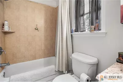 32 E Summit Avenue, Sewaren, NJ 07077 - Photo 14