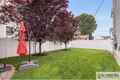 32 E Summit Avenue, Sewaren, NJ 07077 - Photo 32