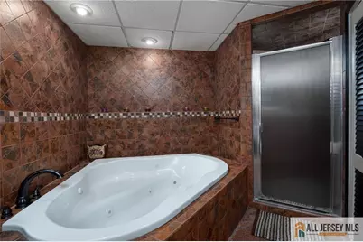 2025 Oak Tree Road, Edison, NJ 08820 - Photo 24