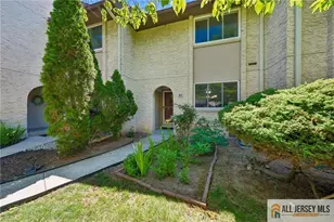 90 Tennyson Dr, Plainsboro Township, NJ 08536 - Photo 1