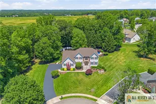 16 Kings Ct, Monroe Township, NJ 08831 - Photo 4