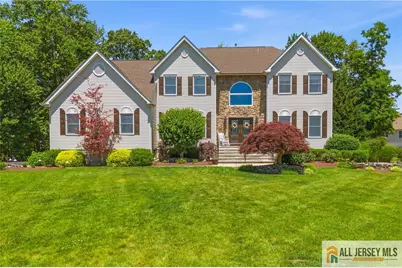 16 Kings Court, Monroe Township, NJ 08831 - Photo 1