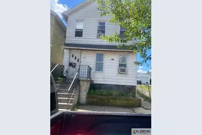 92 Redmond Street, New Brunswick, NJ 08901 - Photo 1