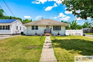 800 N Washington Ave, Dunellen, NJ 08812 - Photo 1